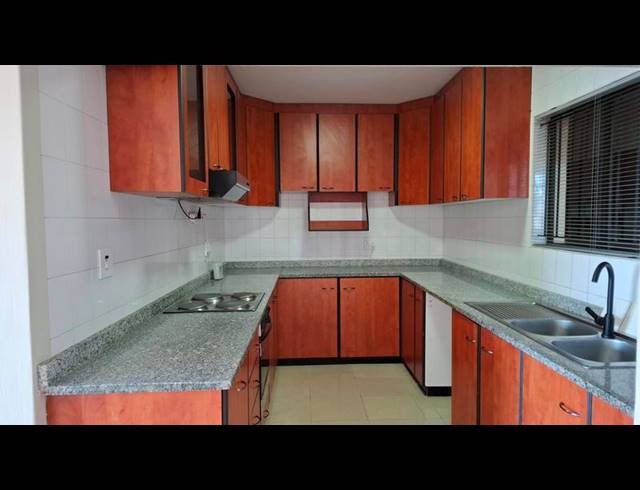 2 BEDROOM PROPERTY TO RENT IN OVERPORT